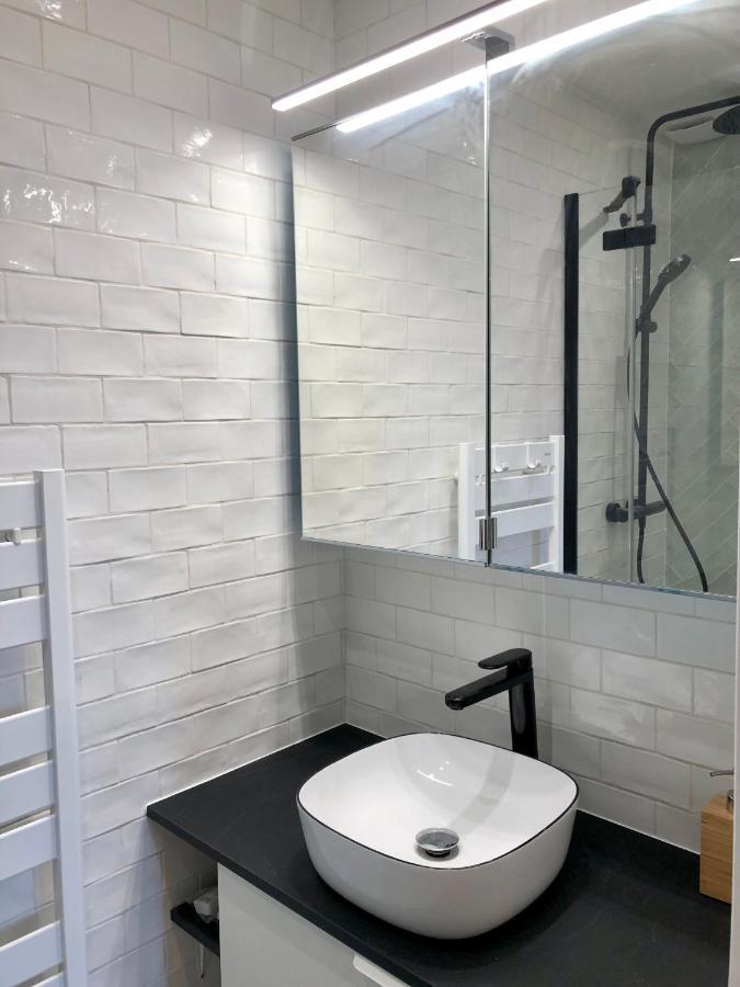 Rare Appartement D'Architecte En Haut De Montmartre Parigi Esterno foto